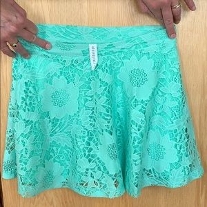 Aeropostale Mint green lace skirt!